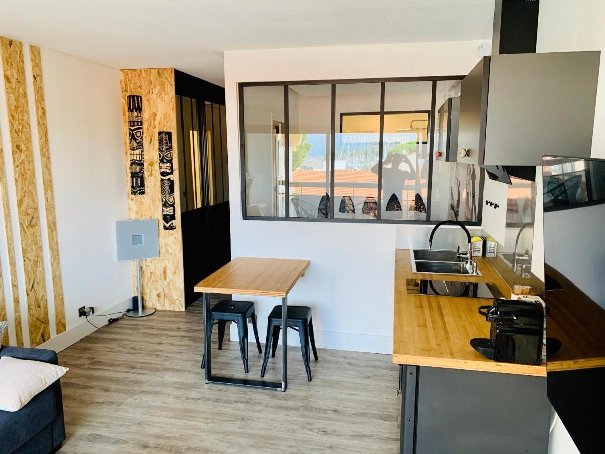Neuf Vieil Apartment
